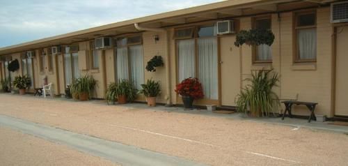 Travellers Rest Motel Bairnsdale Exterior photo